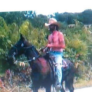 Meet your Posher, Troy